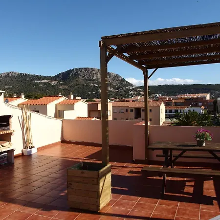 La Calella Apartment *